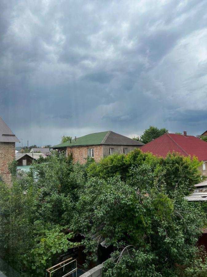 Meiman House Close To Asia Mall Bishkek Exterior photo